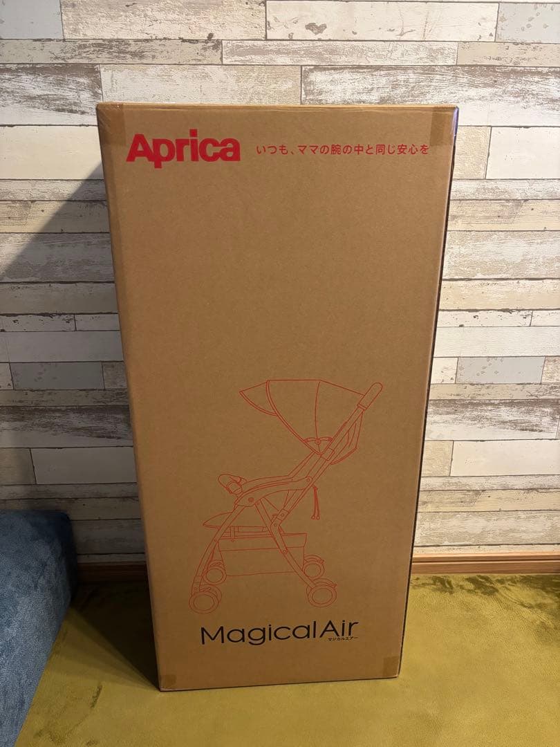 【新品】アップリカ 2025 最新　マジカルエアー AI ベビーカー ネイビー
