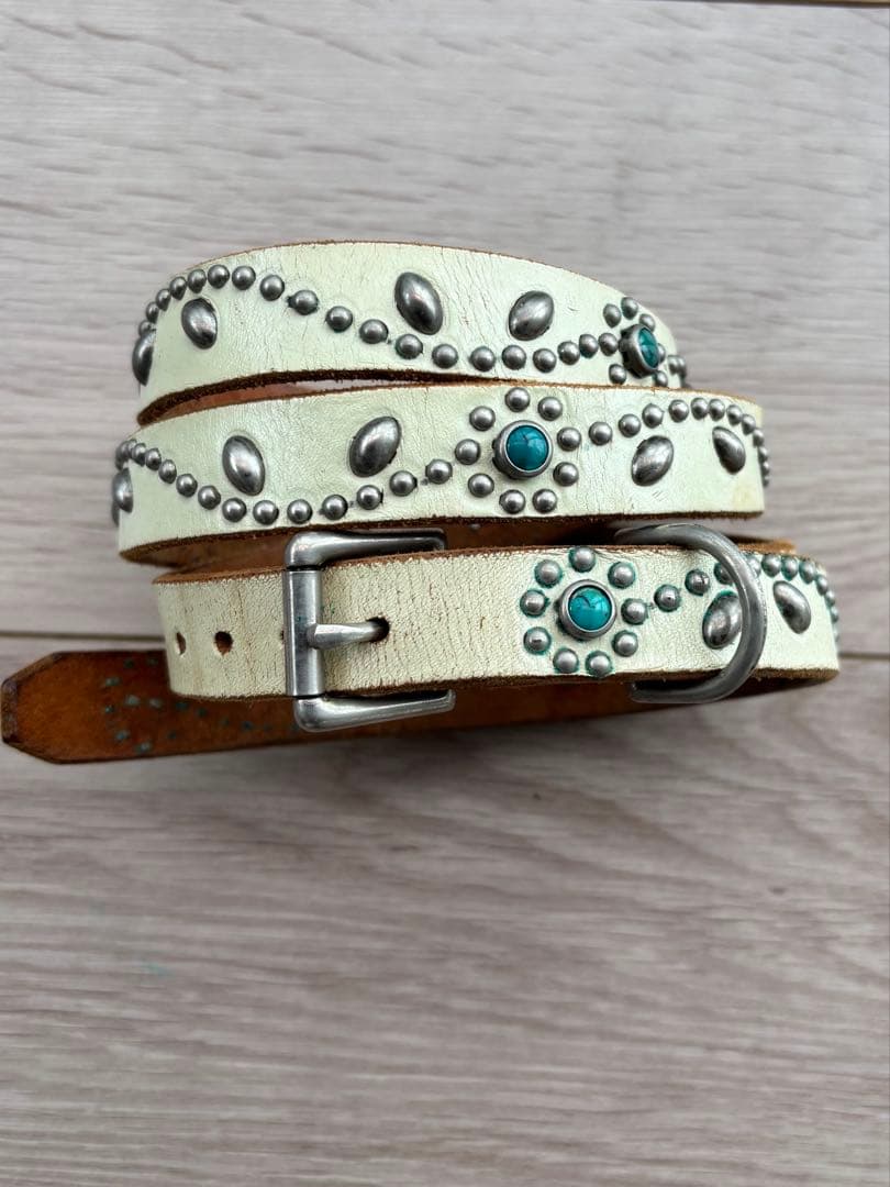 【HTC】ナロースタッズホワイトレザーベルト　34