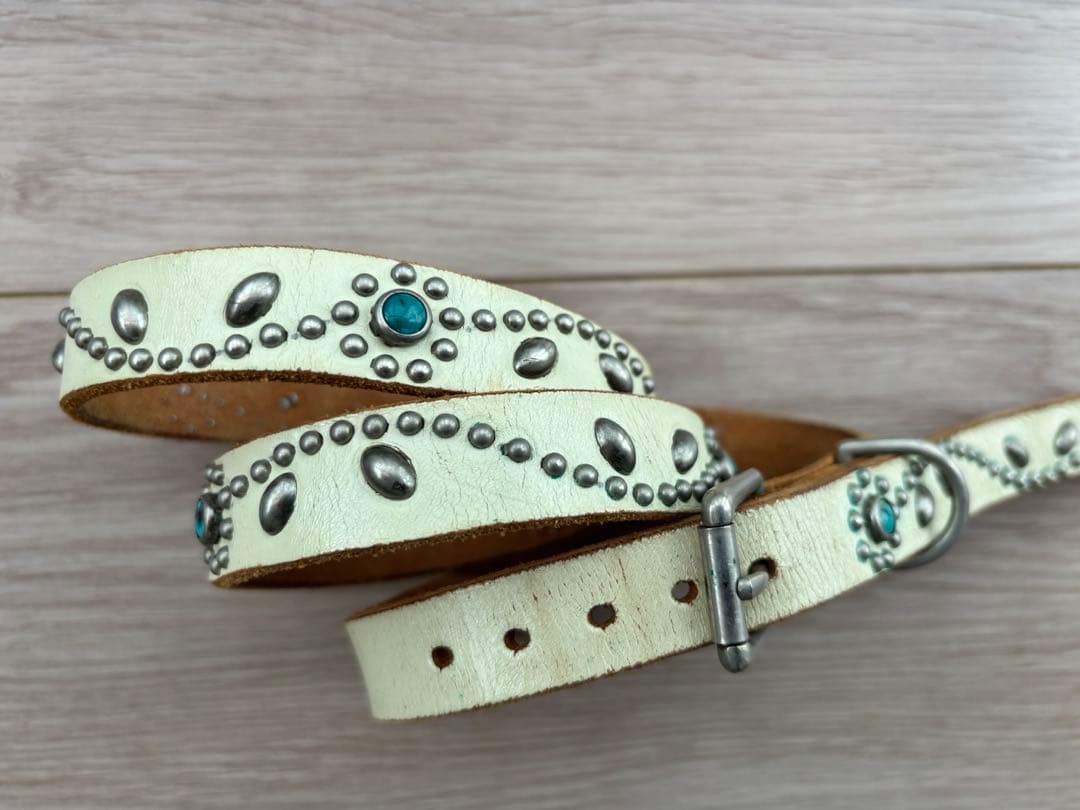 【HTC】ナロースタッズホワイトレザーベルト　34