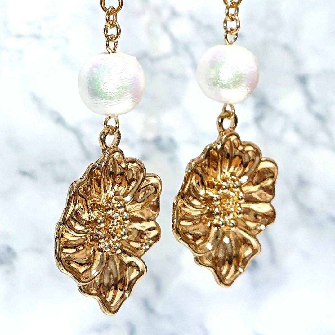 1/31まで限定値下げ★【ピアス】コットンパール×フラワー オーロラ