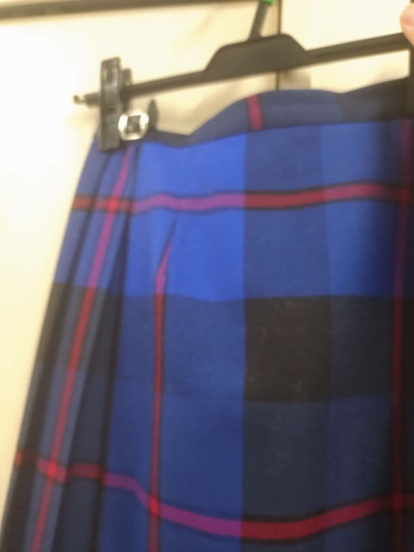 ノーリーズセレクト品青と黒のチェック柄プリーツ巻きスカート