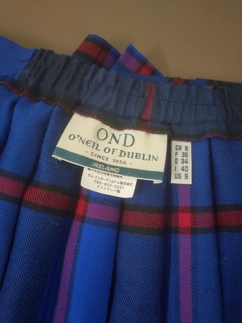 ノーリーズセレクト品青と黒のチェック柄プリーツ巻きスカート