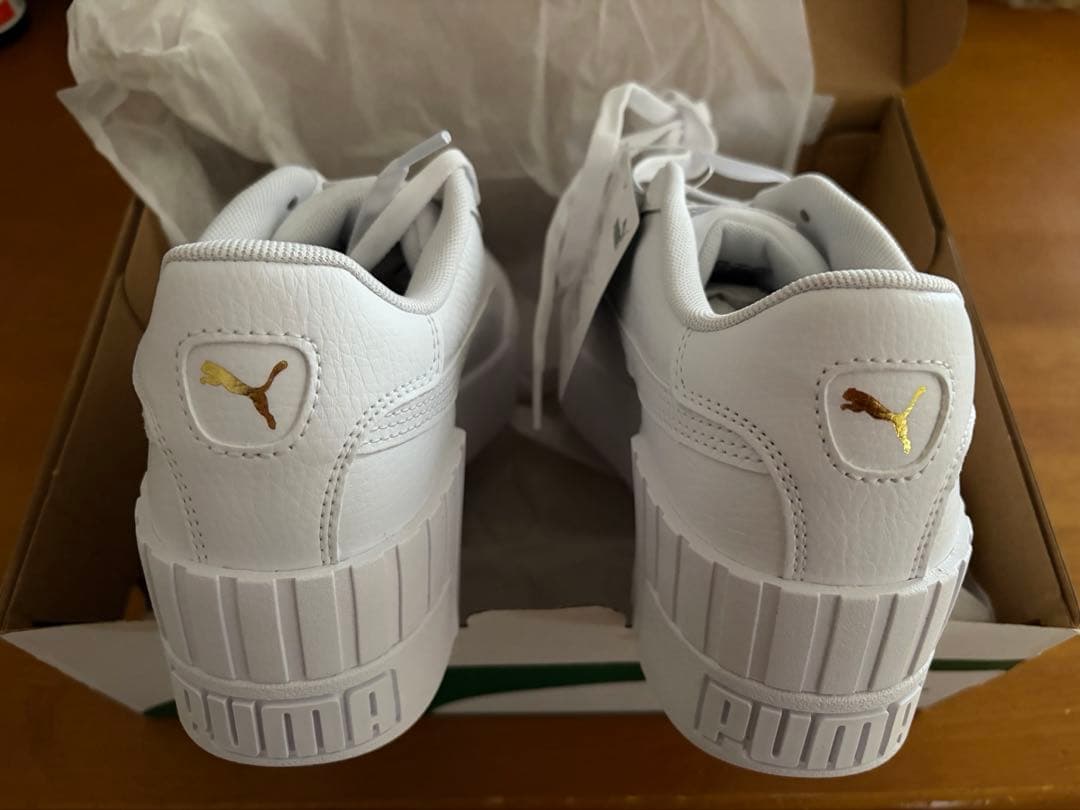 【新品】PUMA レディース CALI ウェッジ　厚底 スニーカー　靴　23.5