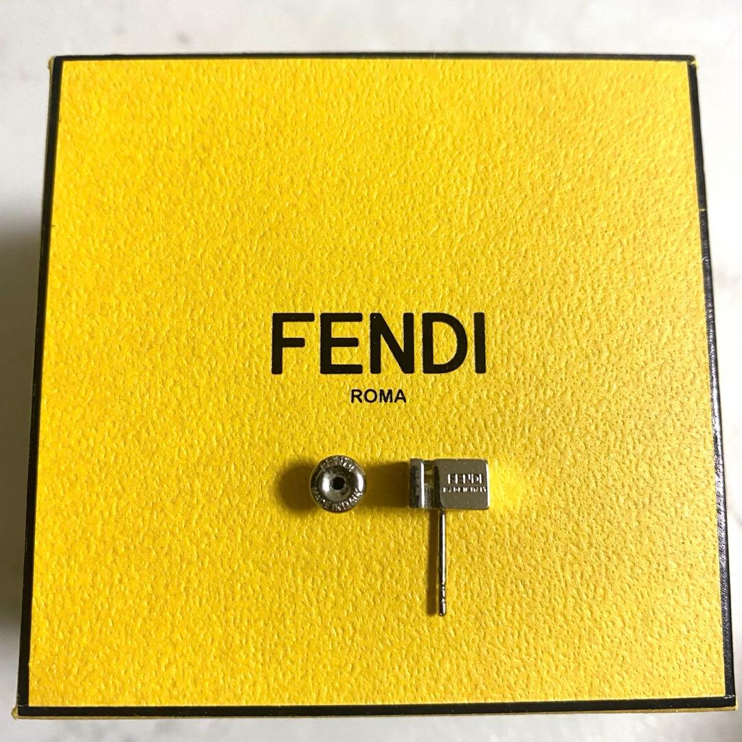 FENDI シルバー 片耳用ピアス