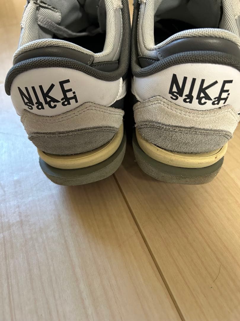 Nike sacai グレー ホワイト スニーカー US9.5 27.5センチ