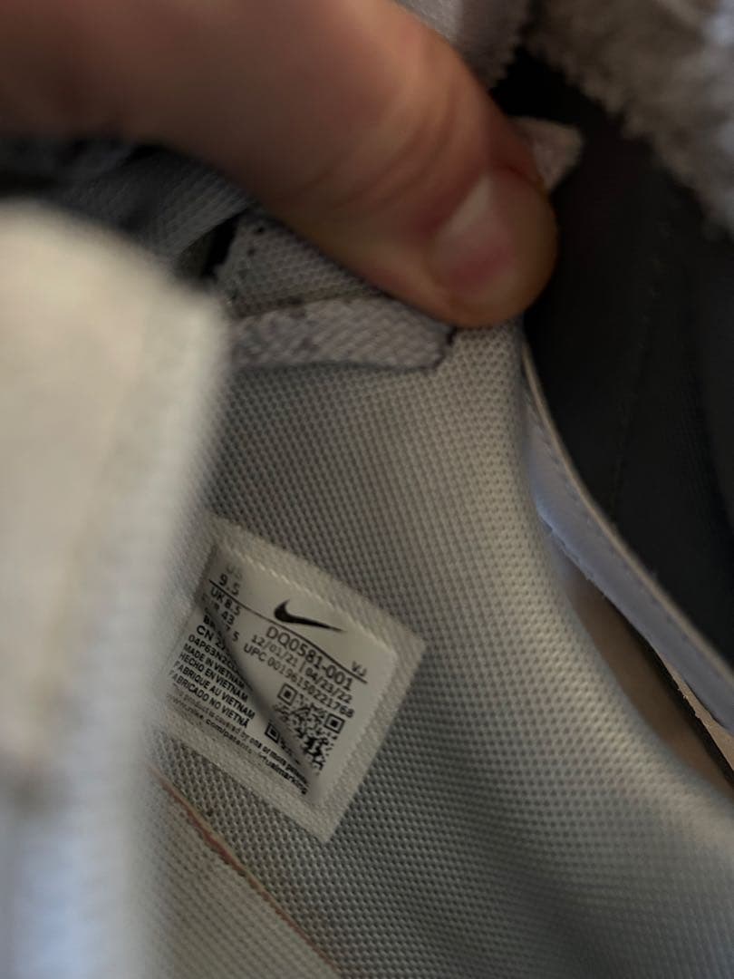 Nike sacai グレー ホワイト スニーカー US9.5 27.5センチ