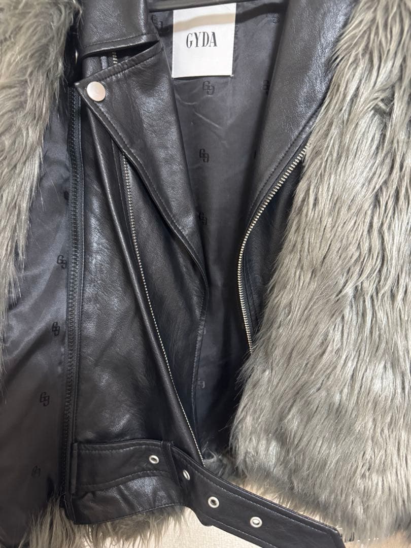 【美品】GYDAレイヤードエコファーベルトライダースジャケット グレー