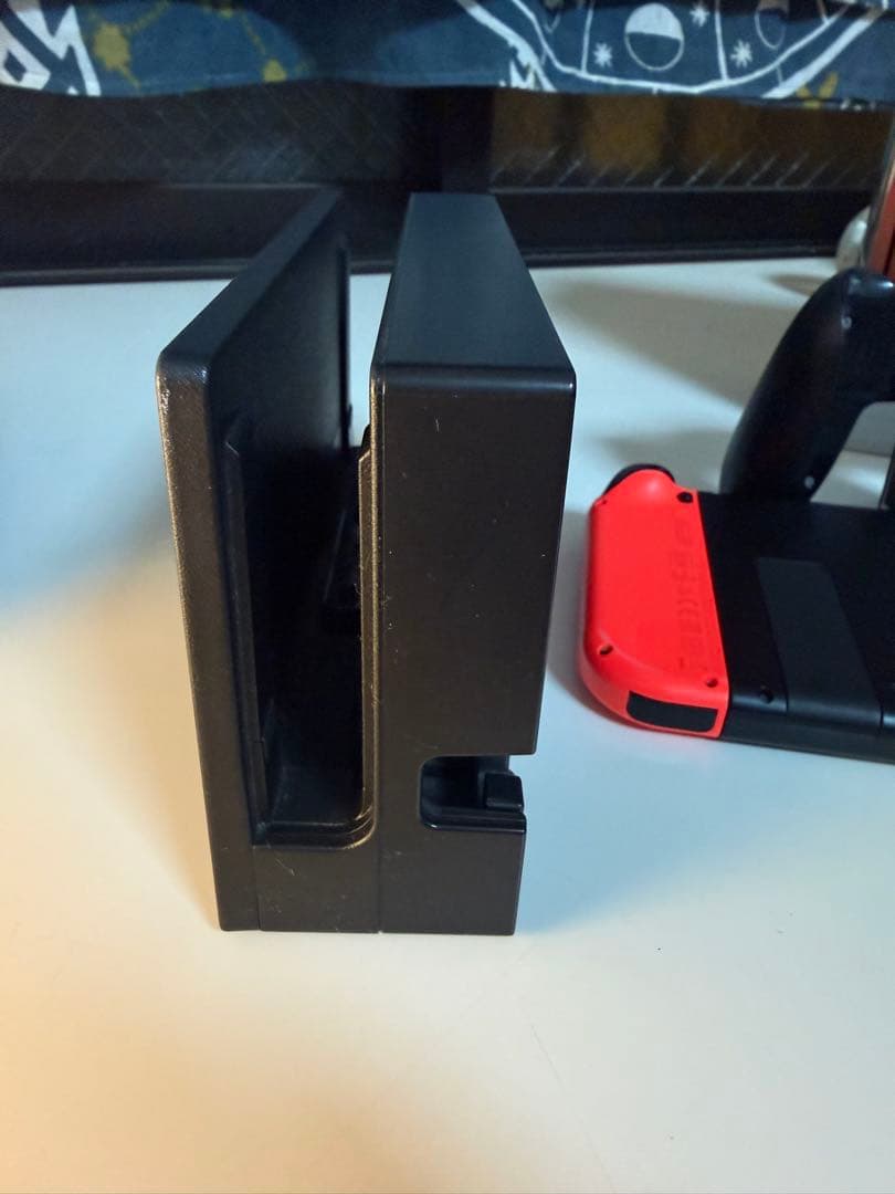 Nintendo Switch ネオンブルー/ネオンレッド 本体、付属品あり！