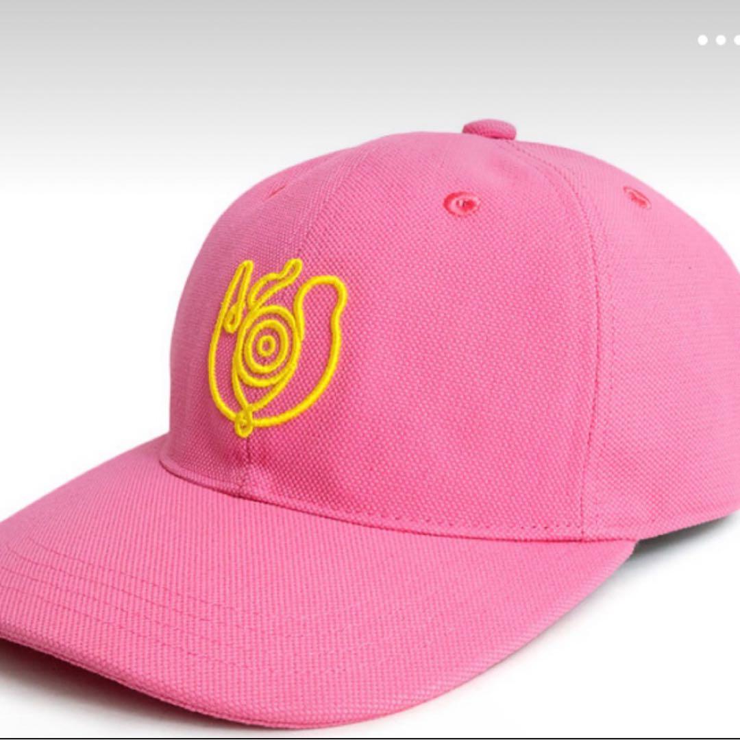 LOEWE ピンク キャップ