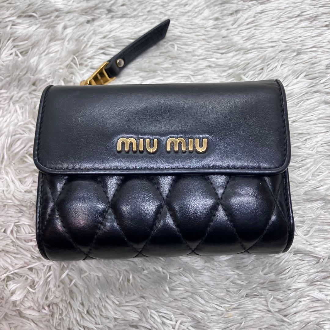 美品✨ミュウミュウ 三つ折り財布 L字ジップ ブラック ナッパインプトゥーレ