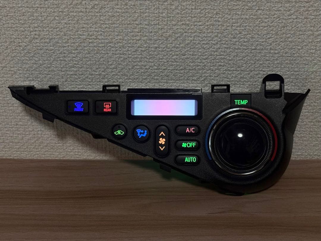 NHP10 アクア 前期 エアコンパネル レインボーLED打ち替え品