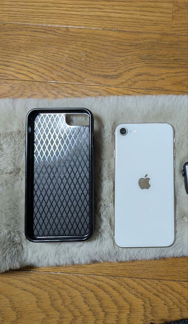 iPhonese第三世代　256g美品　シムフリー