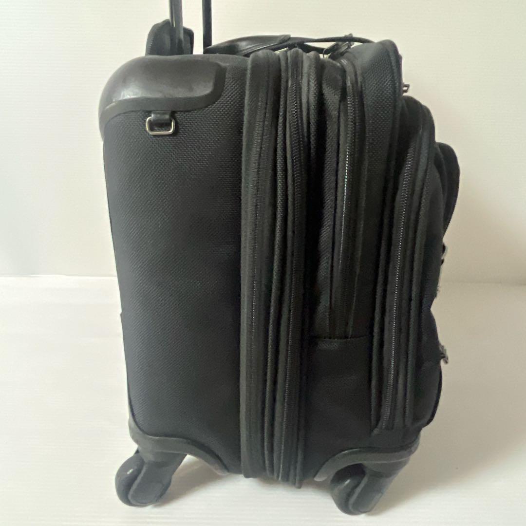 TUMI トゥミ ALPHA2 キャリーケース ブラック 4輪
