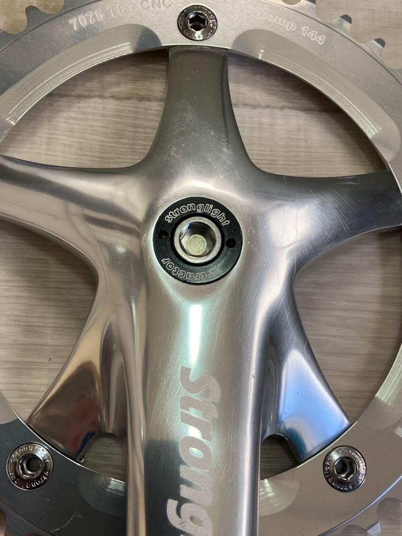STRONGLIGHT Track 2000 ピストクランクセット　W130