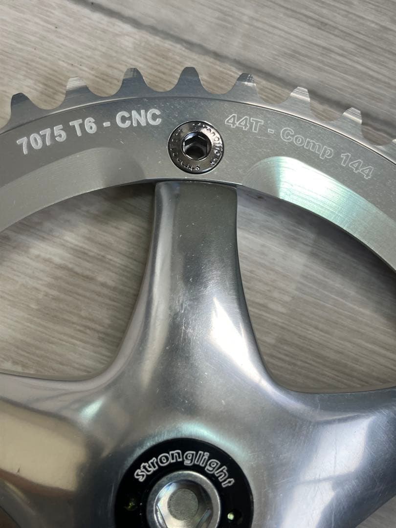 STRONGLIGHT Track 2000 ピストクランクセット　W130