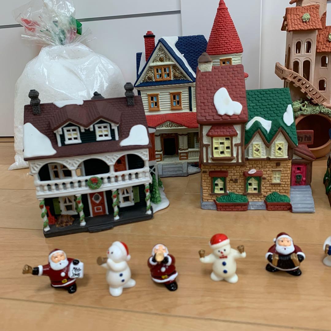 ミニチュアハウスクリスマスディスプレー　陶器のお家　雪の粉付き