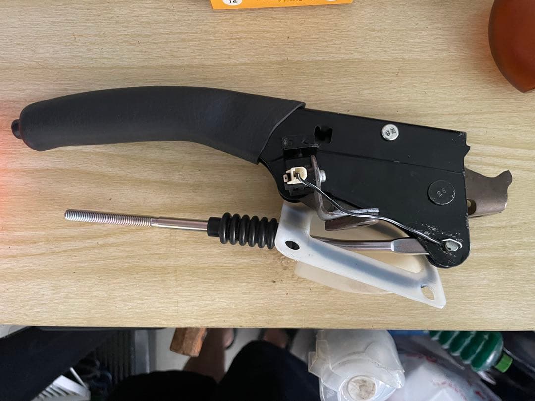 TOYOTA 純正サイドブレーキ　GX81 GX71 ミッション載せ替え用