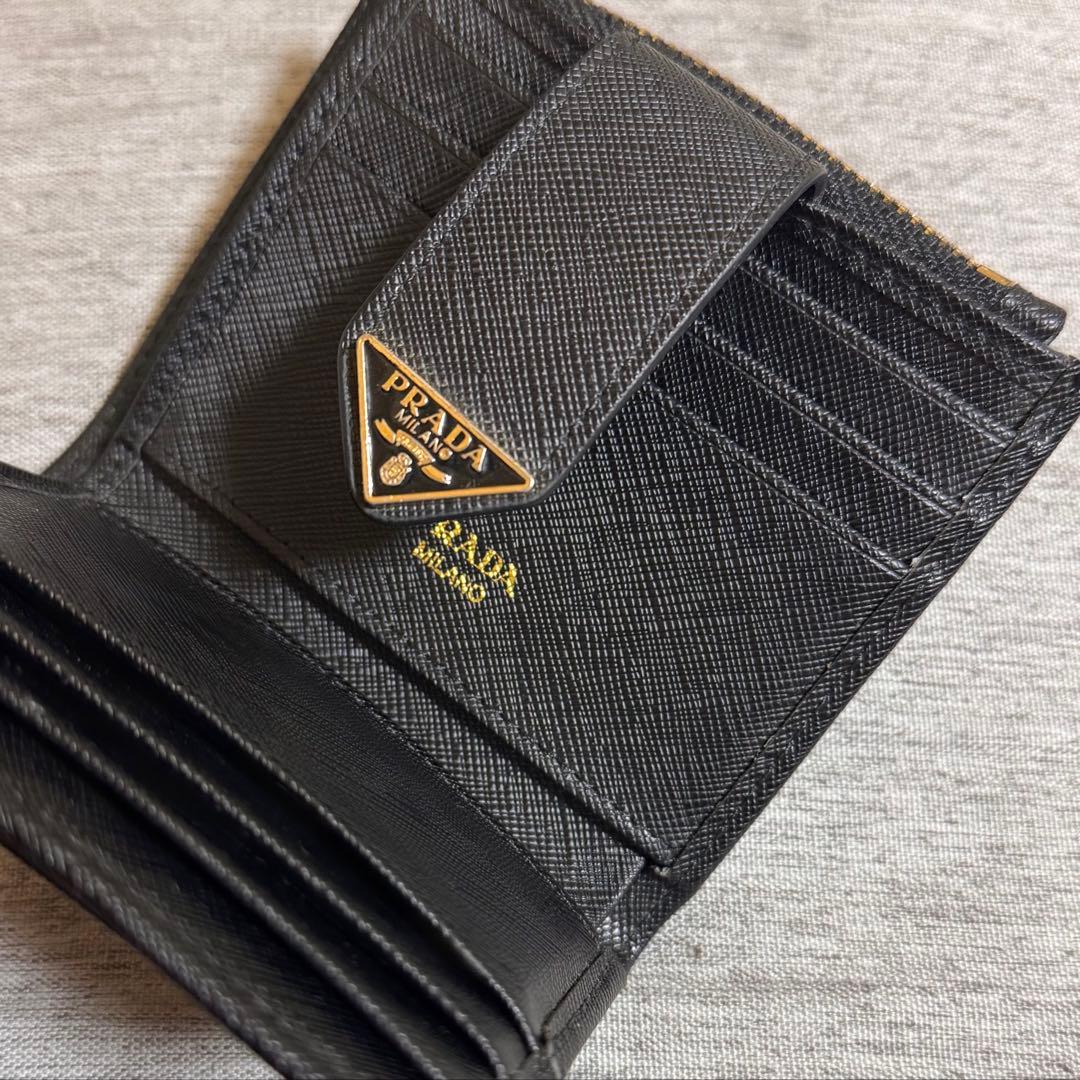 ☆*☆様 PRADA 二つ折り財布 ブラック サフィアーノレザー