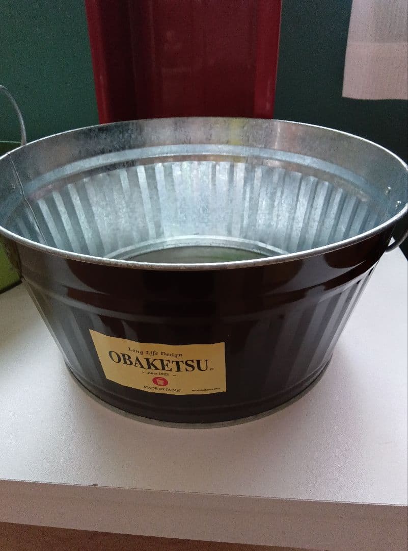 ガーデニング小物３点 ラジオフライヤー、オバケツ、ビンテージ缶