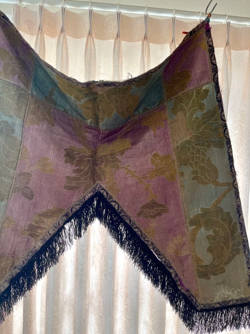 アンティーク トルコ 花柄ジャガード織り フリンジ付き 布飾り