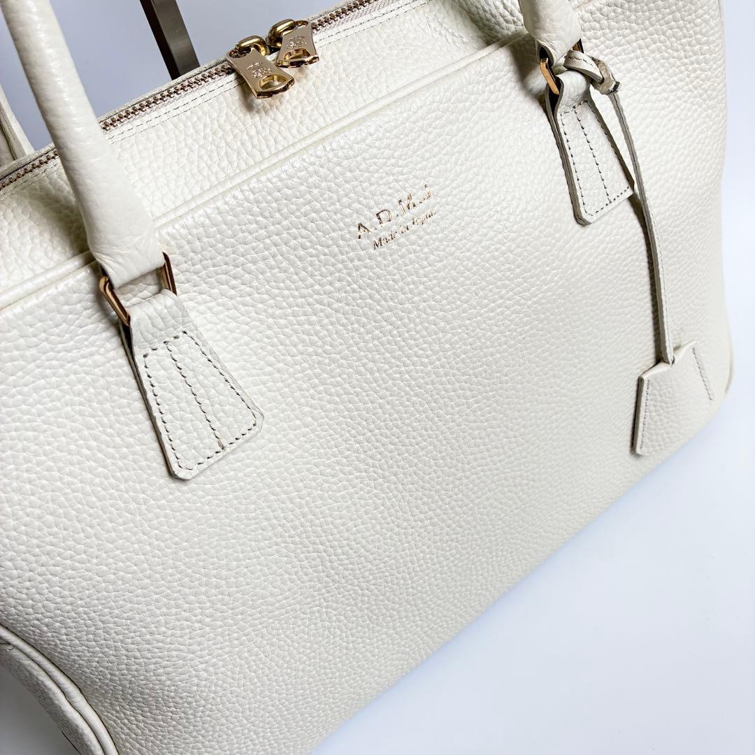 【美品】ADMJ　シボ革　ボストン トートバッグ　アイボリー　ゴールド金具