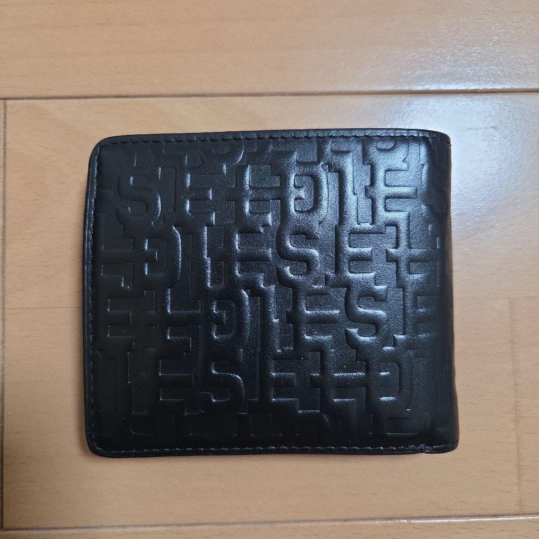 DIESEL エンボス加工 二つ折り財布 ブラック