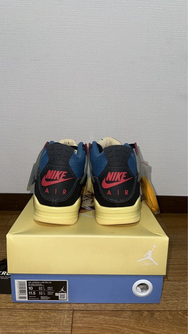 UNION × NIKE AIR JORDAN 4 \"OFF NOIR\"