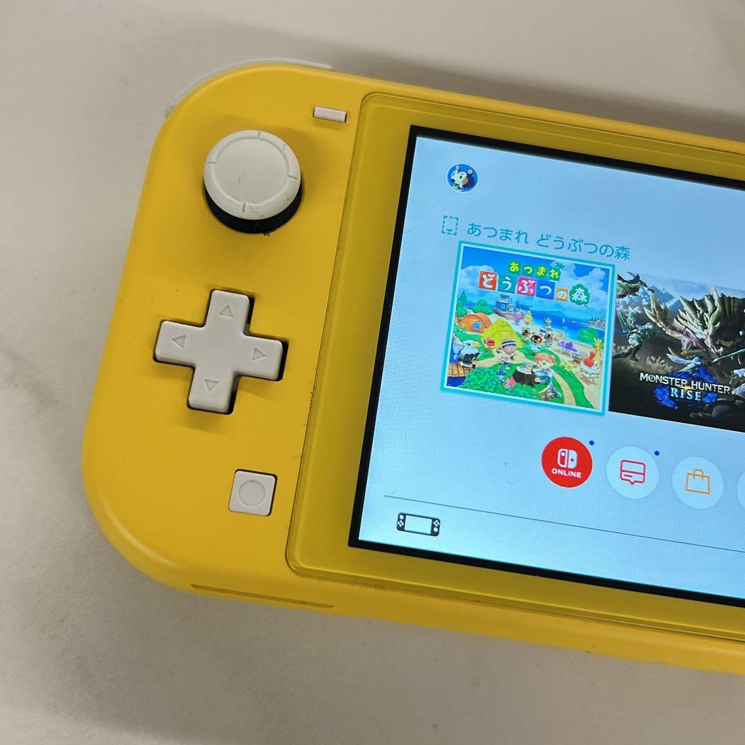 Nintendo Switch Lite イエロー 本体　ケース　あつ森付き