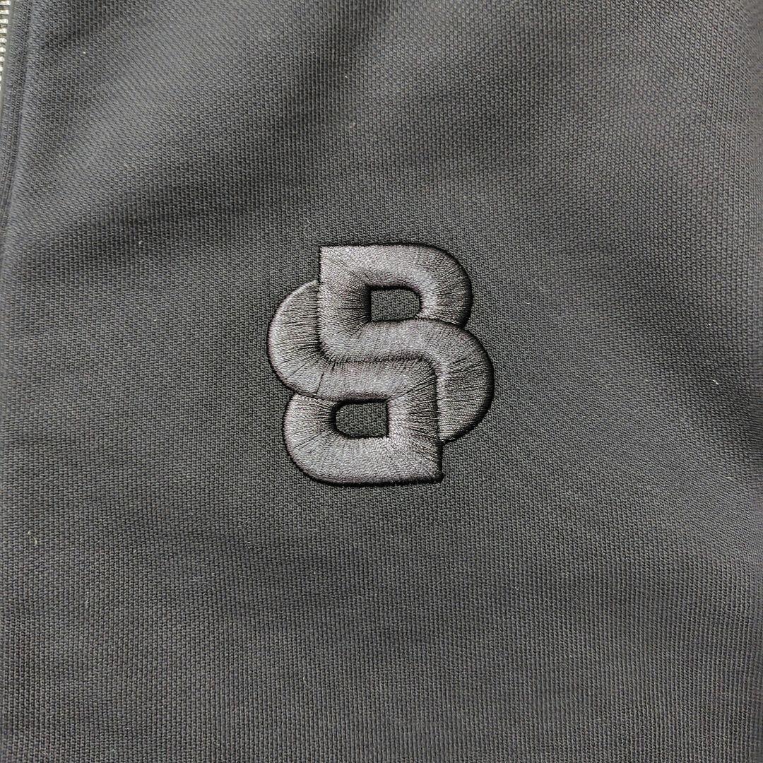 未使用に近い　現行　ヒューゴボス　ブルゾン　異素材　切り替え　中綿　刺繍　L