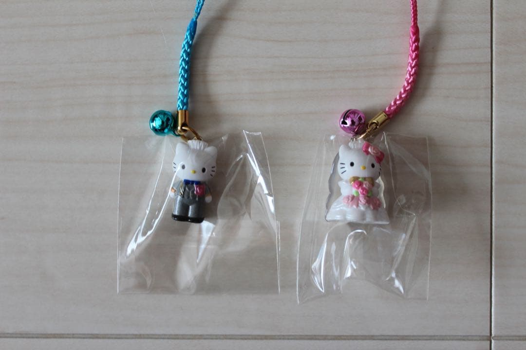 ハローキティ ストラップ2個セット 軽井沢限定　信州　ダニエル