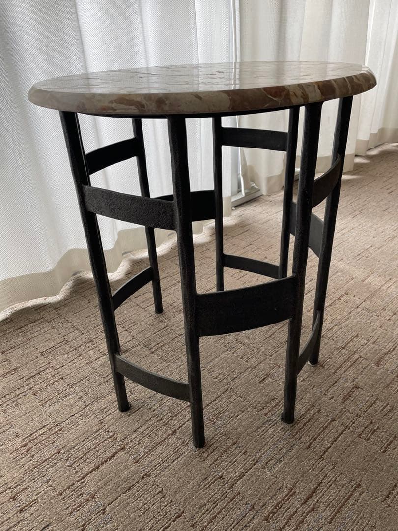 円形大理石サイドテーブル