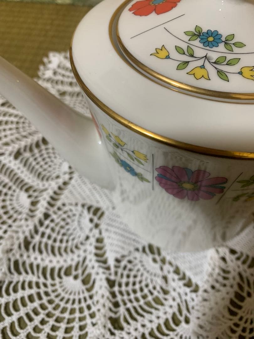 ノリタケ　昭和レトロポップ　ポット＆クリーマー　アイボリーチャイナ