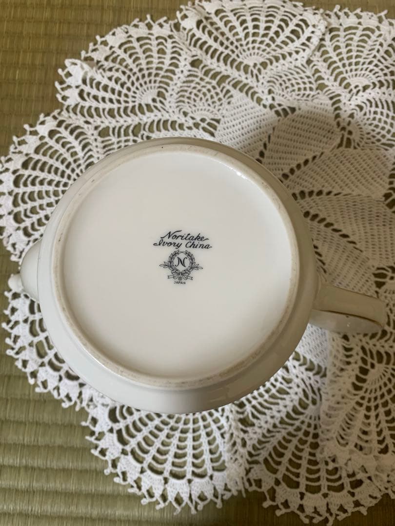 ノリタケ　昭和レトロポップ　ポット＆クリーマー　アイボリーチャイナ
