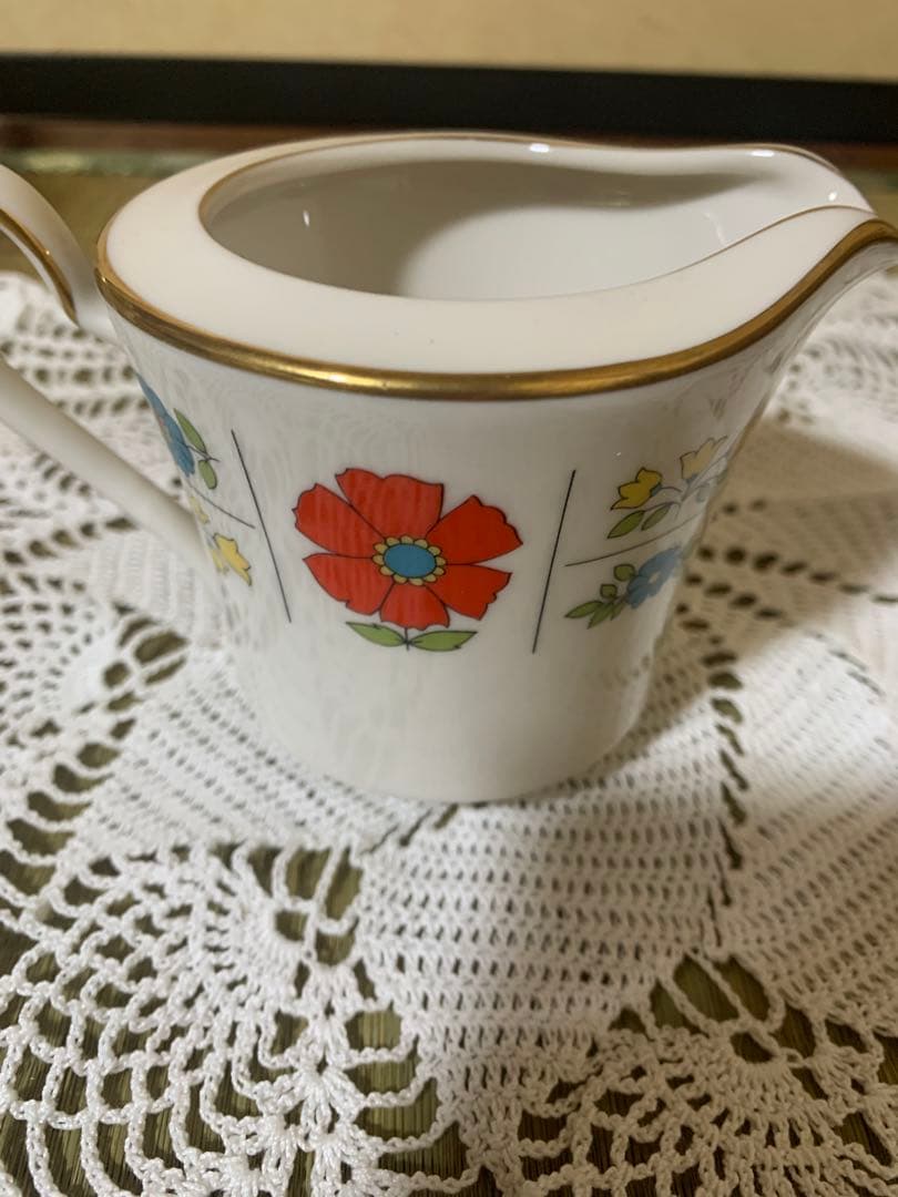 ノリタケ　昭和レトロポップ　ポット＆クリーマー　アイボリーチャイナ