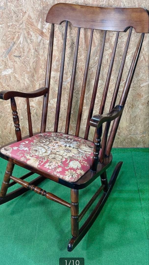 飛騨産業　キツツキマーク