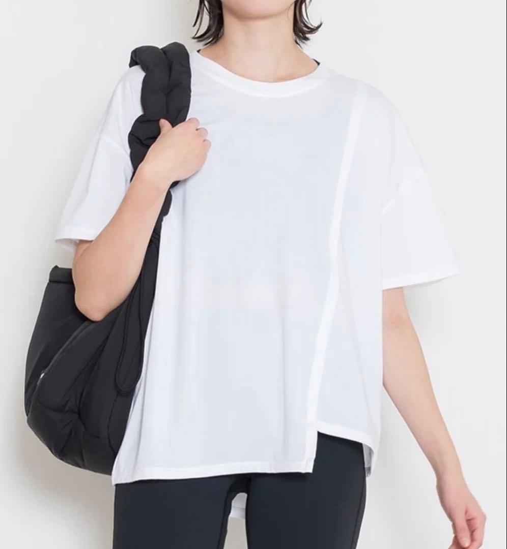 【未使用⭐︎新品】シャーリングボディバッグ　ブラック　SUKALA