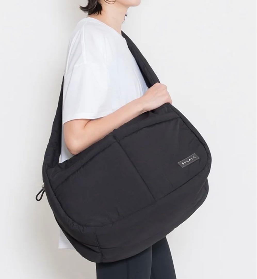 【未使用⭐︎新品】シャーリングボディバッグ　ブラック　SUKALA