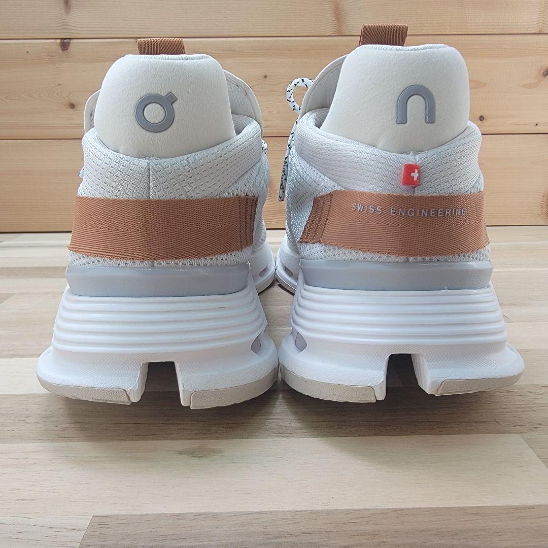 オン クラウド ノヴァ ホワイト UK6 25cm