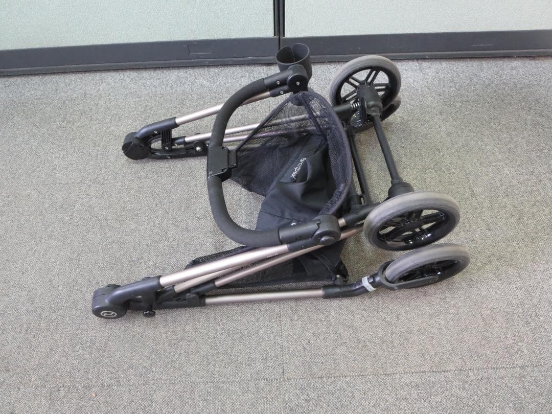 サイベックス CYBEX　メリオ 両対面式 軽量 コンパクト 折りたたみ