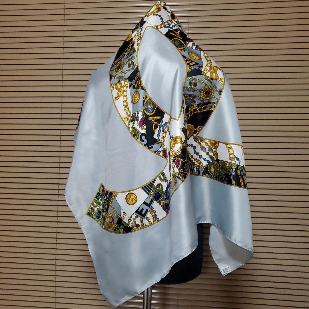 vintage CHANEL 大判ココマークスカーフ　ノベルティ