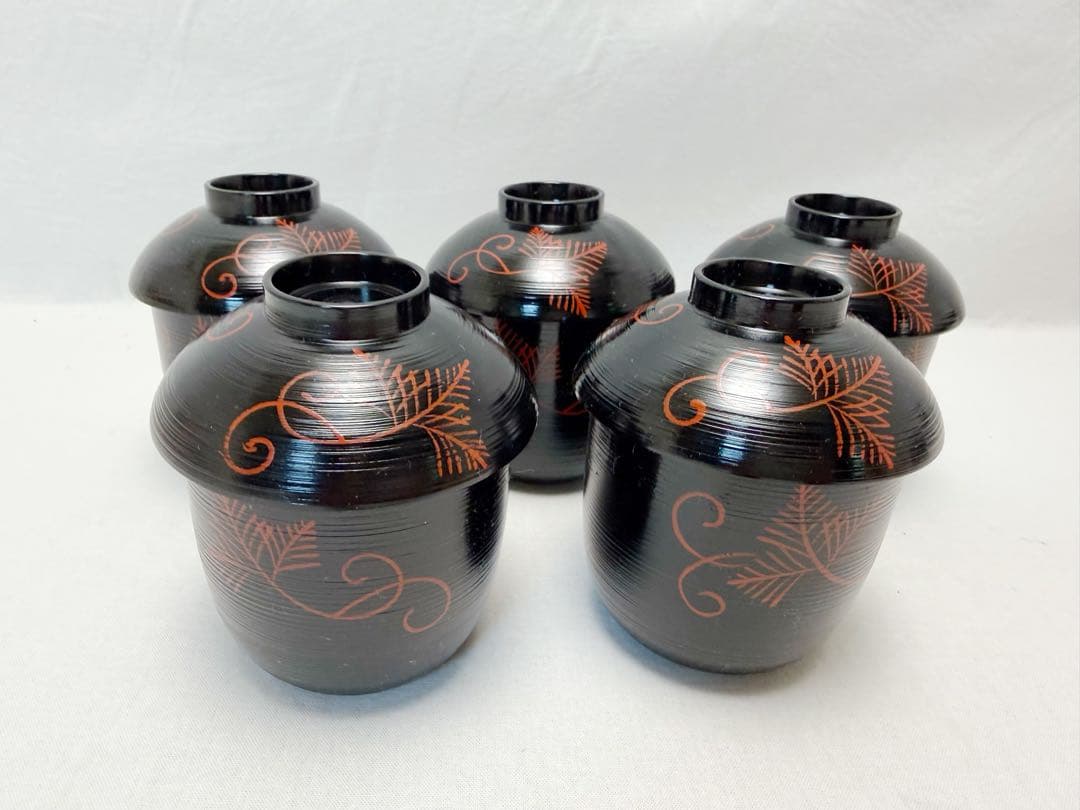 未使用 懐石道具 黒塗 葎型松葉蒔絵 箸洗 5客揃 刷毛目 小吸物椀 和食器元箱