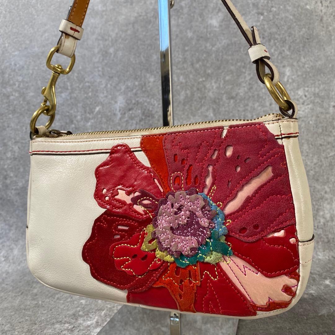 COACH コーチ フラワーモチーフ 刺繍 ハンドバッグ　アクセサリーポーチ