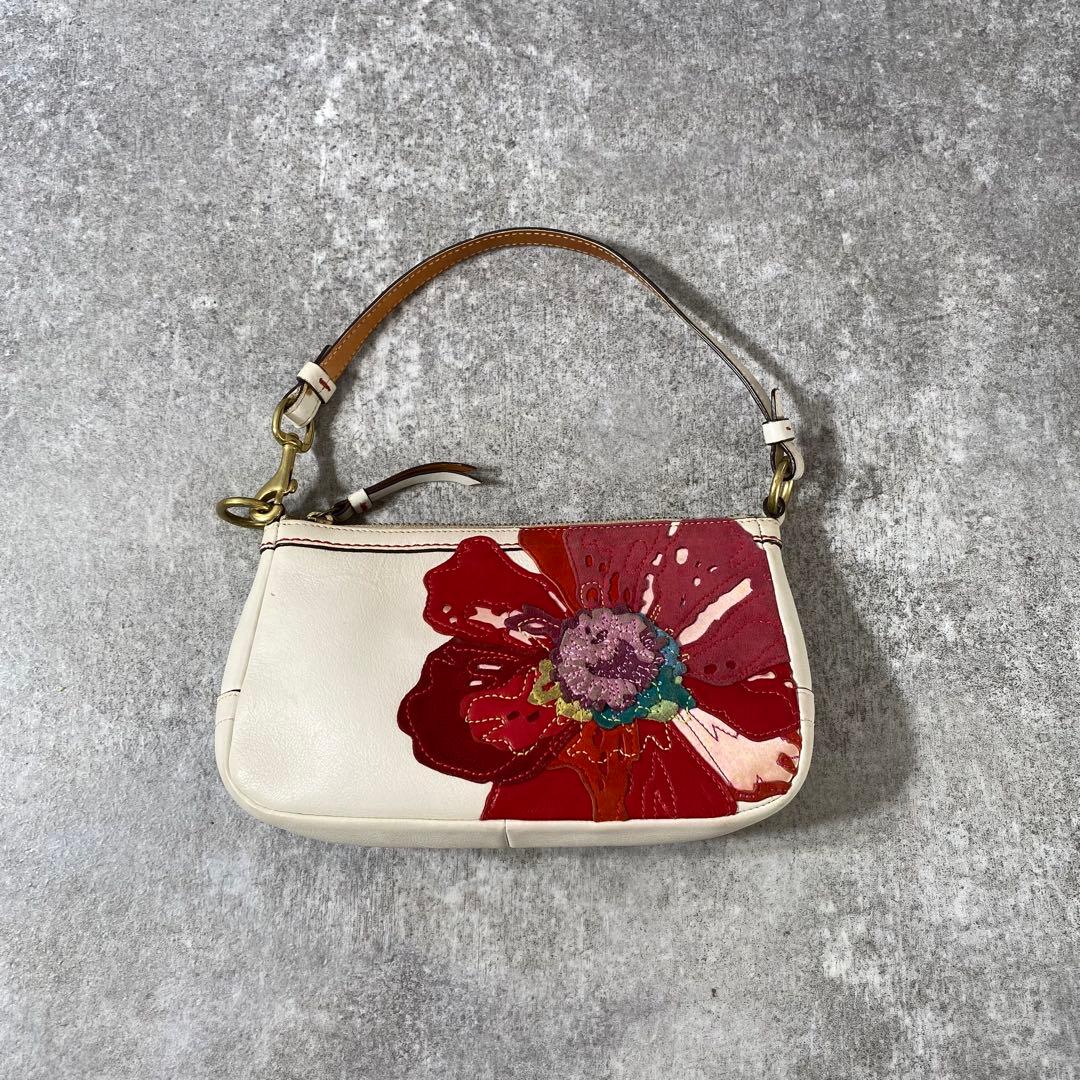 COACH コーチ フラワーモチーフ 刺繍 ハンドバッグ　アクセサリーポーチ