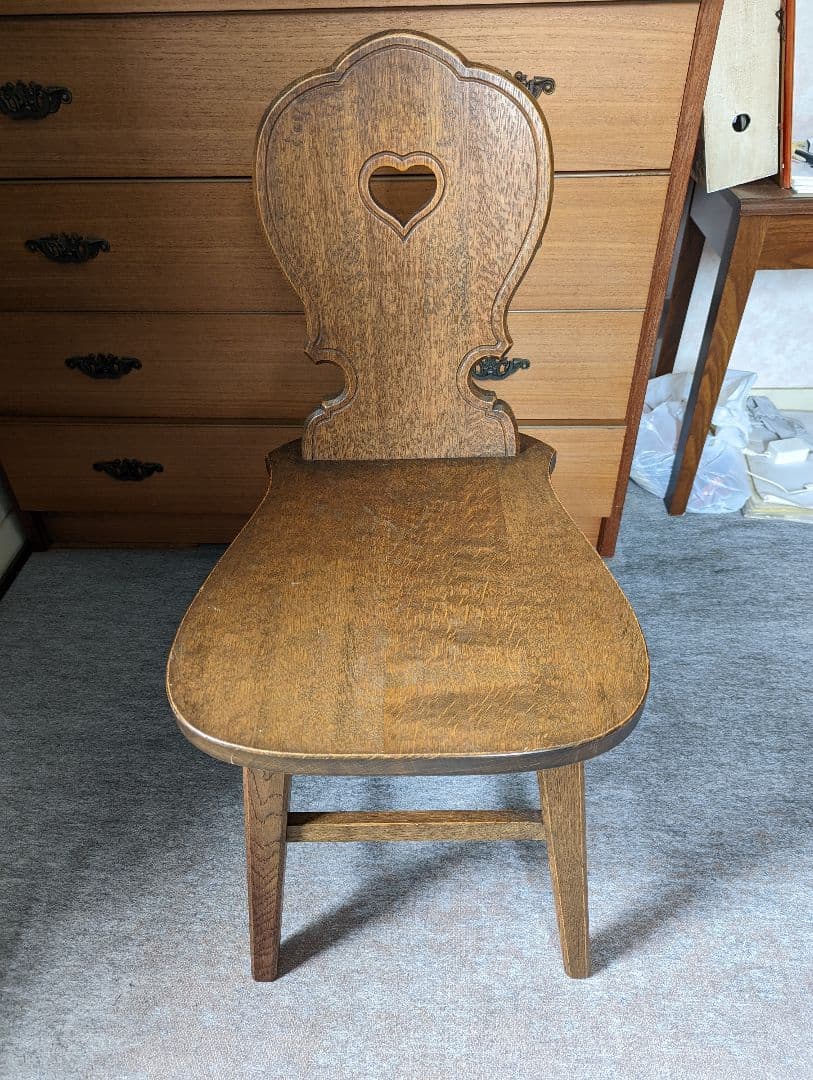 【Coco】ビンテージ　ハート型木製椅子　たのメル便