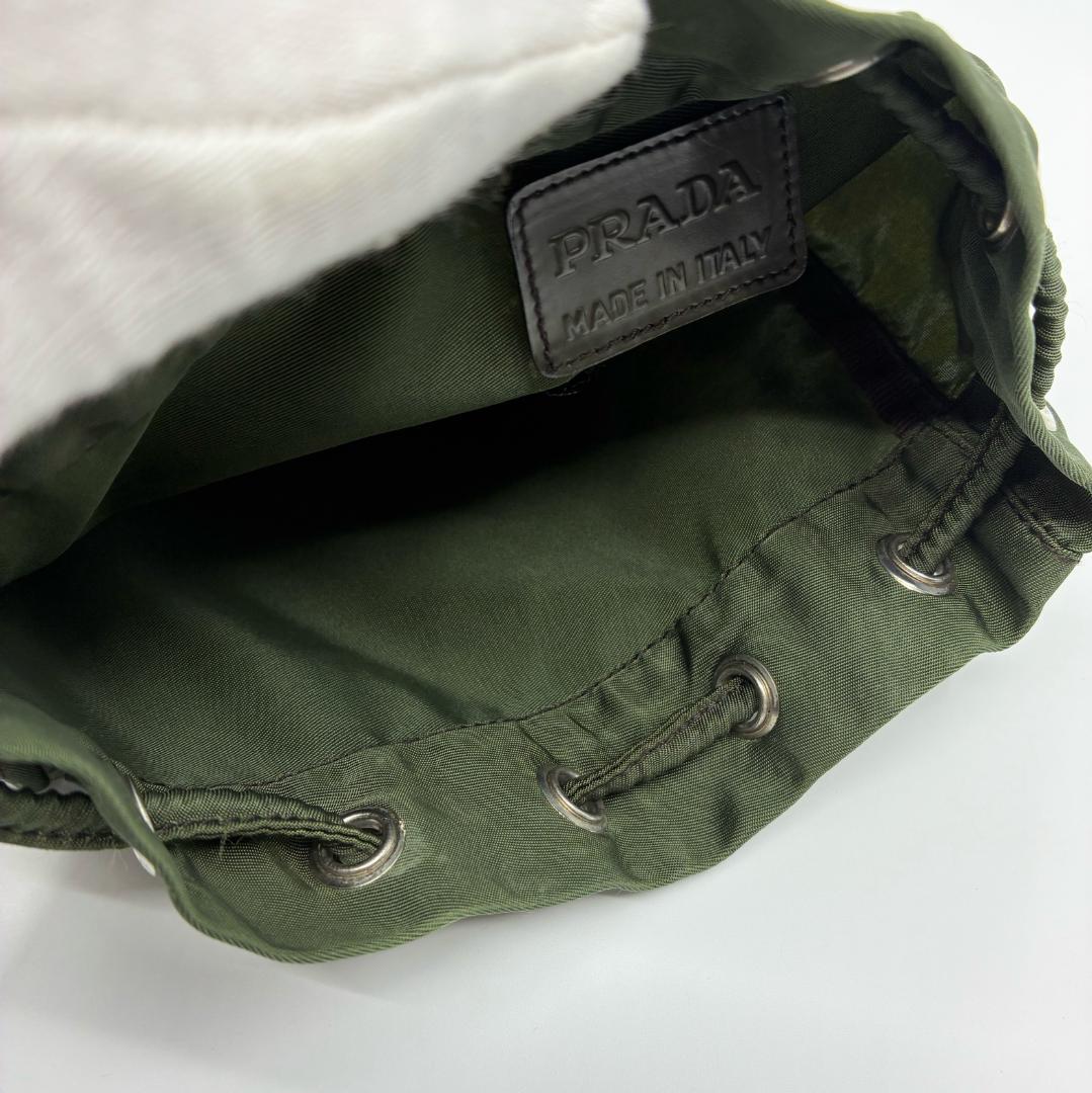 PRADA プラダ オリーブグリーン カーキ 巾着ポーチ A1361A2