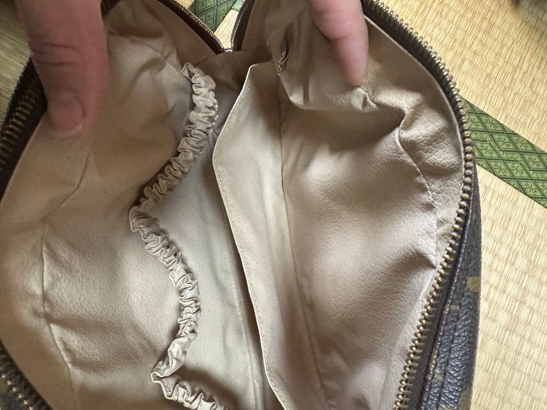 Louis Vuitton レザーポーチ モノグラム 28 cm