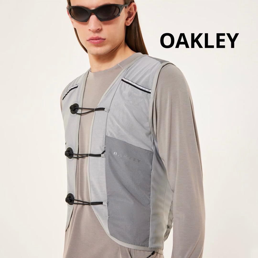 新品未使用 OAKLEY Latitude Flight Vest Poncho