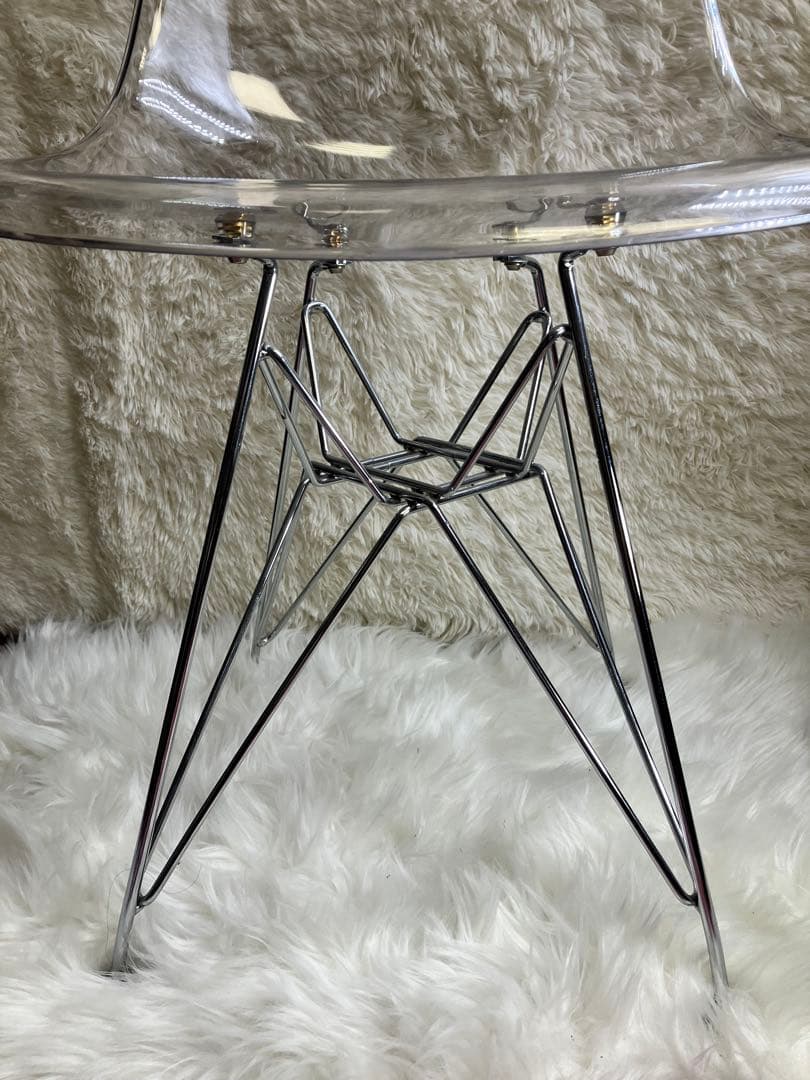 透明　アクリル製　ミッドセンチュリーデザイン　　チェア　椅子　脚クローム　モダン