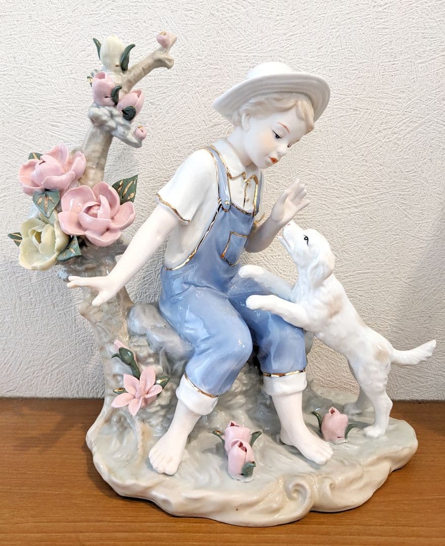 エレガント　陶器製人形　アンティーク調　リヤドロ風 ロココ調　置物