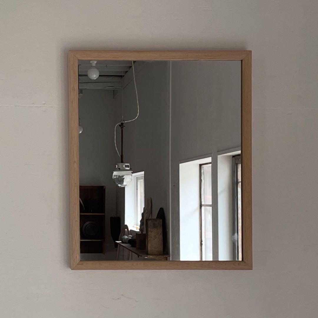 古い木枠の鏡　壁掛けミラー　レトロ　古道具　アンティーク　アトリエ　店舗什器